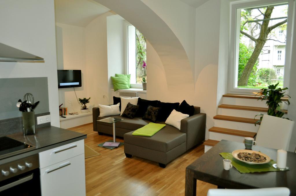 Ferienwohnung Im Univiertel Mit Garten Грац Екстер'єр фото